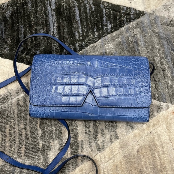 VINCE Crossbody Bag - Picture 2 of 6